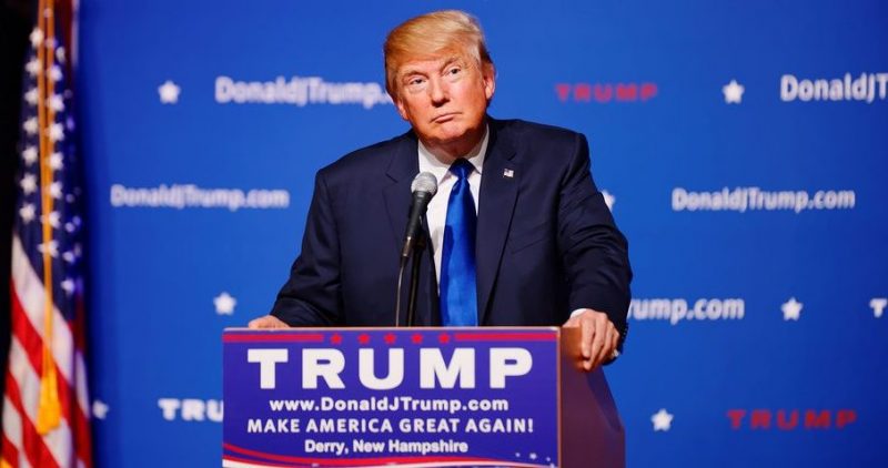 Donald-Trump-podium